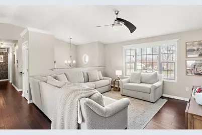 5715 Buttercup Avenue, Portage, IN 46368 - Photo 6