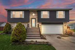 5715 Buttercup Ave, Portage, IN 46368 - Photo 2