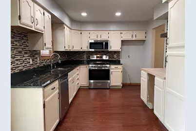 925 W 89th Place, Merrillville, IN 46410 - Photo 10