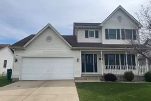 925 W 89th Pl, Merrillville, IN 46410 - Photo 1