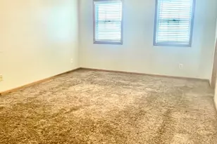 925 W 89th Pl, Merrillville, IN 46410 - Photo 12