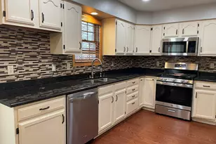 925 W 89th Pl, Merrillville, IN 46410 - Photo 8