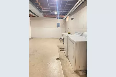 925 W 89th Place, Merrillville, IN 46410 - Photo 16