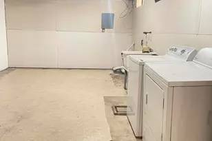 925 W 89th Pl, Merrillville, IN 46410 - Photo 16