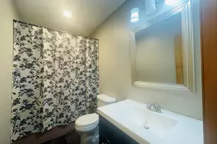 925 W 89th Pl, Merrillville, IN 46410 - Photo 18