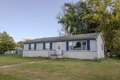 105 W Green Street, San Pierre, IN 46374 - Photo 1