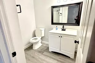 9418 Erie St, Highland, IN 46322 - Photo 10