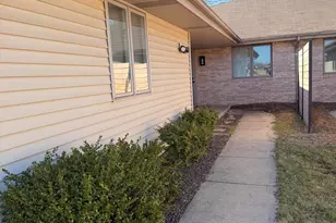 9418 Erie St, Highland, IN 46322 - Photo 2