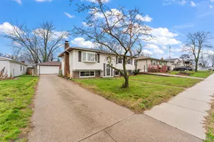 1412 N Elmer St, Griffith, IN 46319 - Photo 2