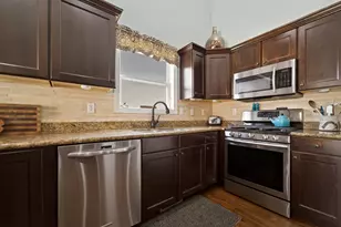 65 Steinbeck Dr, Valparaiso, IN 46383 - Photo 10