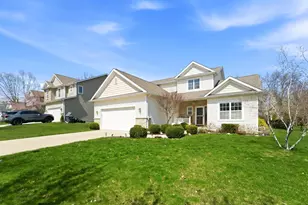 65 Steinbeck Dr, Valparaiso, IN 46383 - Photo 2