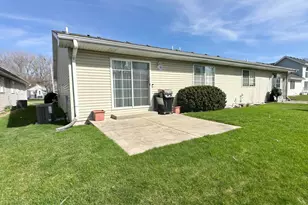 9748 Erie St, Highland, IN 46322 - Photo 12