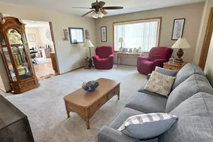 9748 Erie St, Highland, IN 46322 - Photo 4