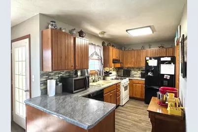 4135 S East Drive, Knox, IN 46534 - Photo 4