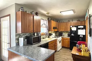 4135 S East Dr, Knox, IN 46534 - Photo 4