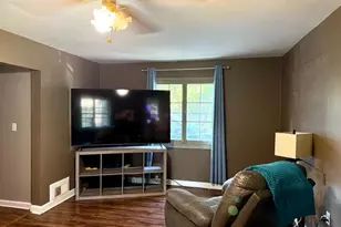 4407 Ostedt Dr, Valparaiso, IN 46383 - Photo 6