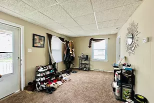 5856 Wallace Rd, Hammond, IN 46320 - Photo 4