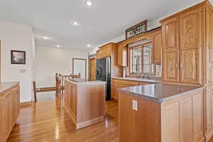 6664 Ridgeview Dr, Demotte, IN 46310 - Photo 4