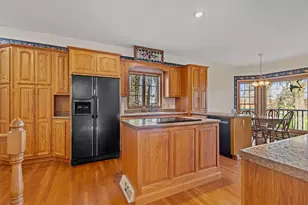 6664 Ridgeview Dr, Demotte, IN 46310 - Photo 2