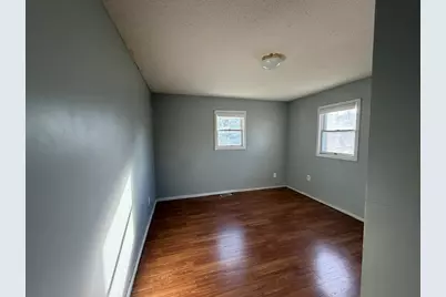 5706 W 43rd Avenue, Gary, IN 46408 - Photo 6