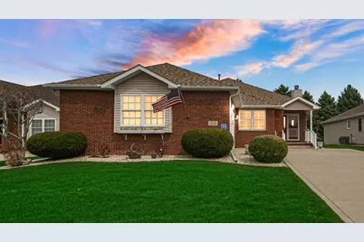 868 Clearwater Cove W, Crown Point, IN 46307 - Photo 2