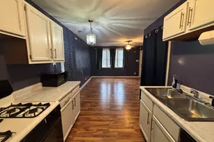 2414 Manhattan St, Michigan City, IN 46360 - Photo 6