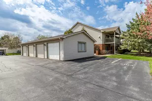 2104 Terrace Dr, Highland, IN 46322 - Photo 8