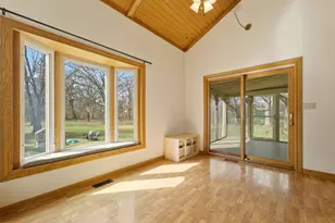 8540 Christopher Dr, Saint John, IN 46373 - Photo 12