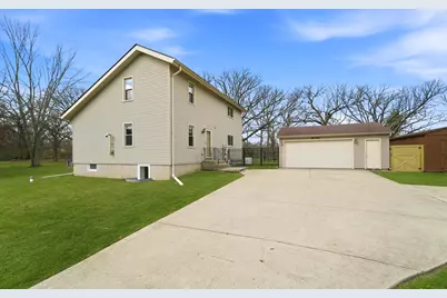 8540 Christopher Drive, Saint John, IN 46373 - Photo 2