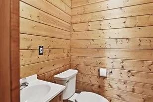 9642 W 1100 N, Demotte, IN 46310 - Photo 32