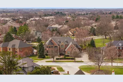 10224 Cherrywood Lane, Munster, IN 46321 - Photo 4