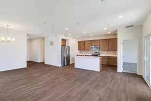 10375 Iowa St, Crown Point, IN 46307 - Photo 4
