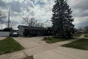 1236 Fisher St, Munster, IN 46321 - Photo 2