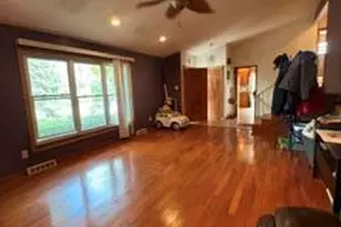 1236 Fisher St, Munster, IN 46321 - Photo 8