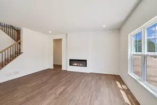 10243 Texas St, Crown Point, IN 46307 - Photo 8