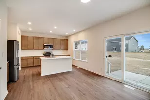 504 E 130th Pl, Crown Point, IN 46307 - Photo 2