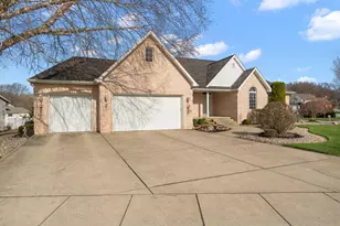 1552 Jade Blvd, Valparaiso, IN 46385 - Photo 2