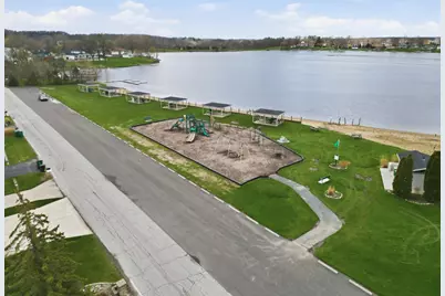 3921 Bonnie Drive, Crown Point, IN 46307 - Photo 48