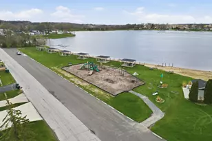 3921 Bonnie Dr, Crown Point, IN 46307 - Photo 48