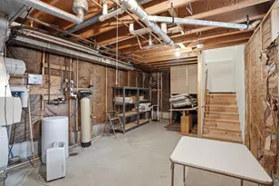 3921 Bonnie Dr, Crown Point, IN 46307 - Photo 36