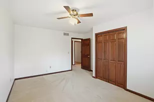 3921 Bonnie Dr, Crown Point, IN 46307 - Photo 30