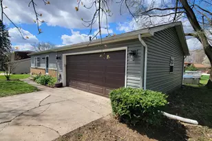 601 Gatewood Dr, Lowell, IN 46356 - Photo 4