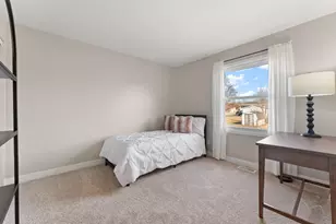 17583 Marion Dr, Lowell, IN 46356 - Photo 12