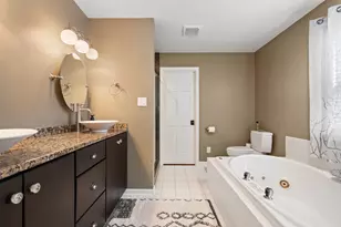 24 Kincraig Dr, Valparaiso, IN 46385 - Photo 18