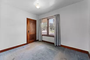 214 Center St, Valparaiso, IN 46385 - Photo 14