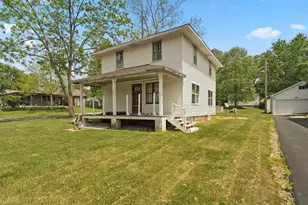 214 Center St, Valparaiso, IN 46385 - Photo 24