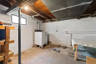 214 Center St, Valparaiso, IN 46385 - Photo 22