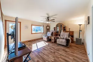 213 E Jefferson St, Westville, IN 46391 - Photo 4