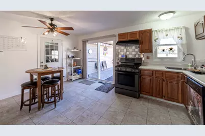 213 E Jefferson Street, Westville, IN 46391 - Photo 6