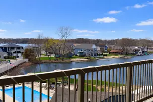 308 Outlook Cv Dr, La Porte, IN 46350 - Photo 2